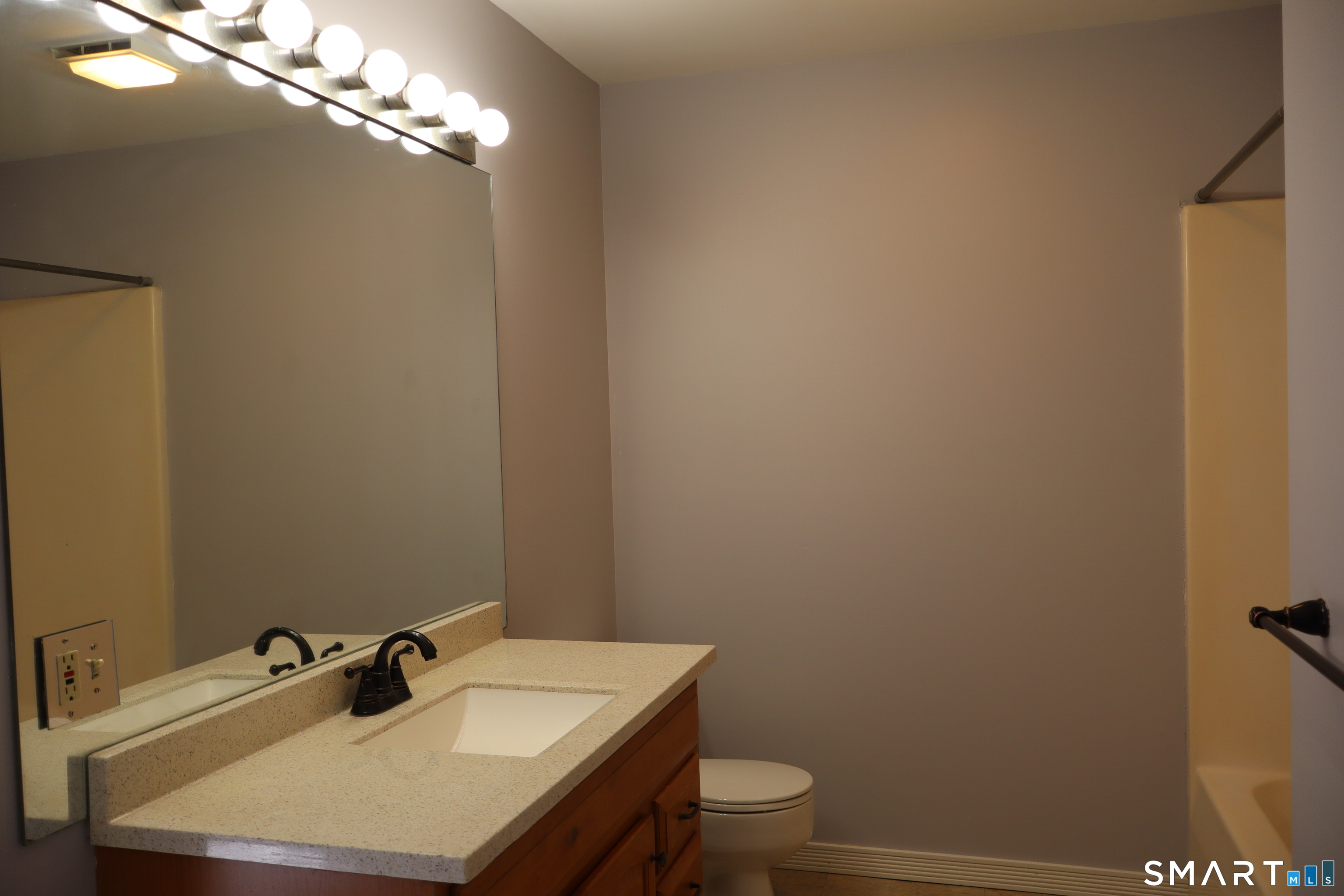 15-17 Boughton Street Danbury CT 06810
