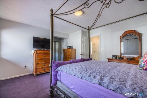 71 Country Place Shelton CT 06484