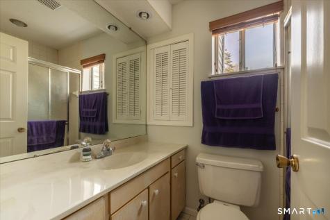 71 Country Place Shelton CT 06484
