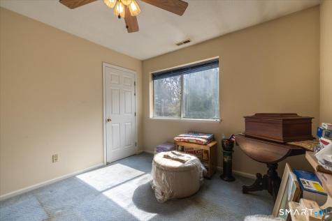 71 Country Place Shelton CT 06484