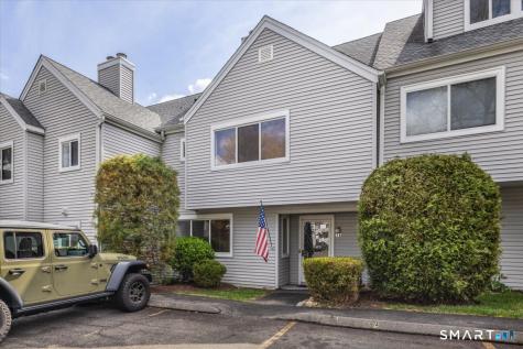 71 Country Place Shelton CT 06484