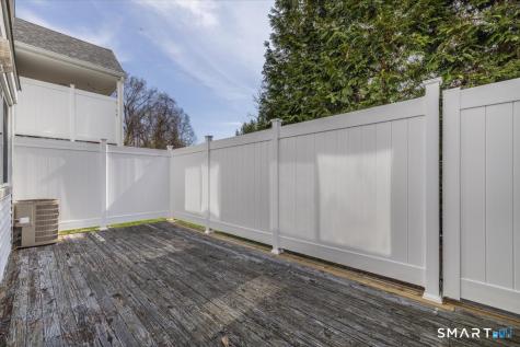 71 Country Place Shelton CT 06484