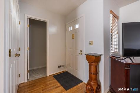 71 Country Place Shelton CT 06484