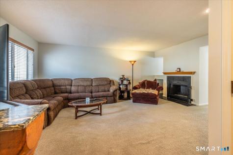 71 Country Place Shelton CT 06484