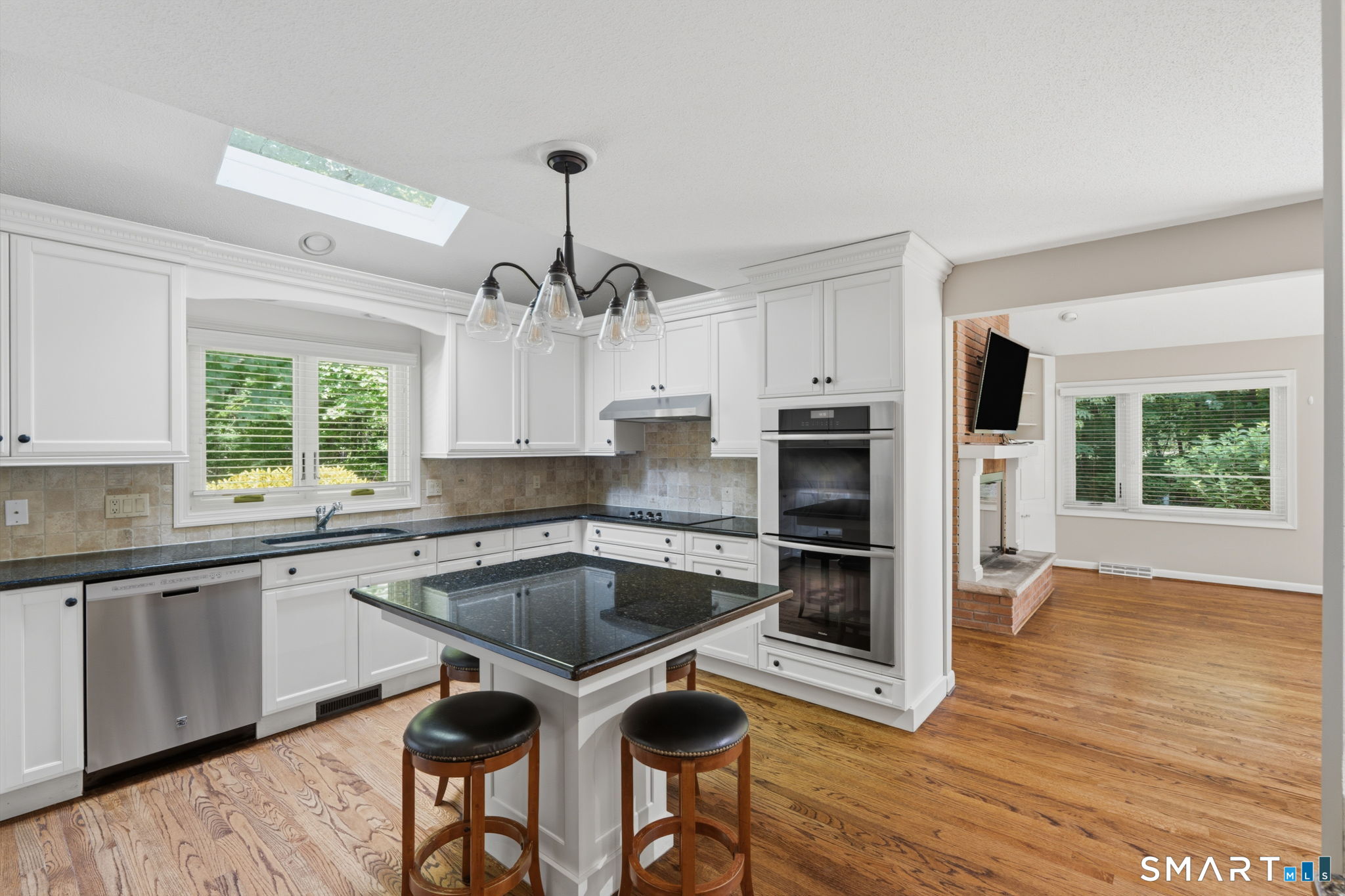 54 Ironwood Road West Hartford CT 06117