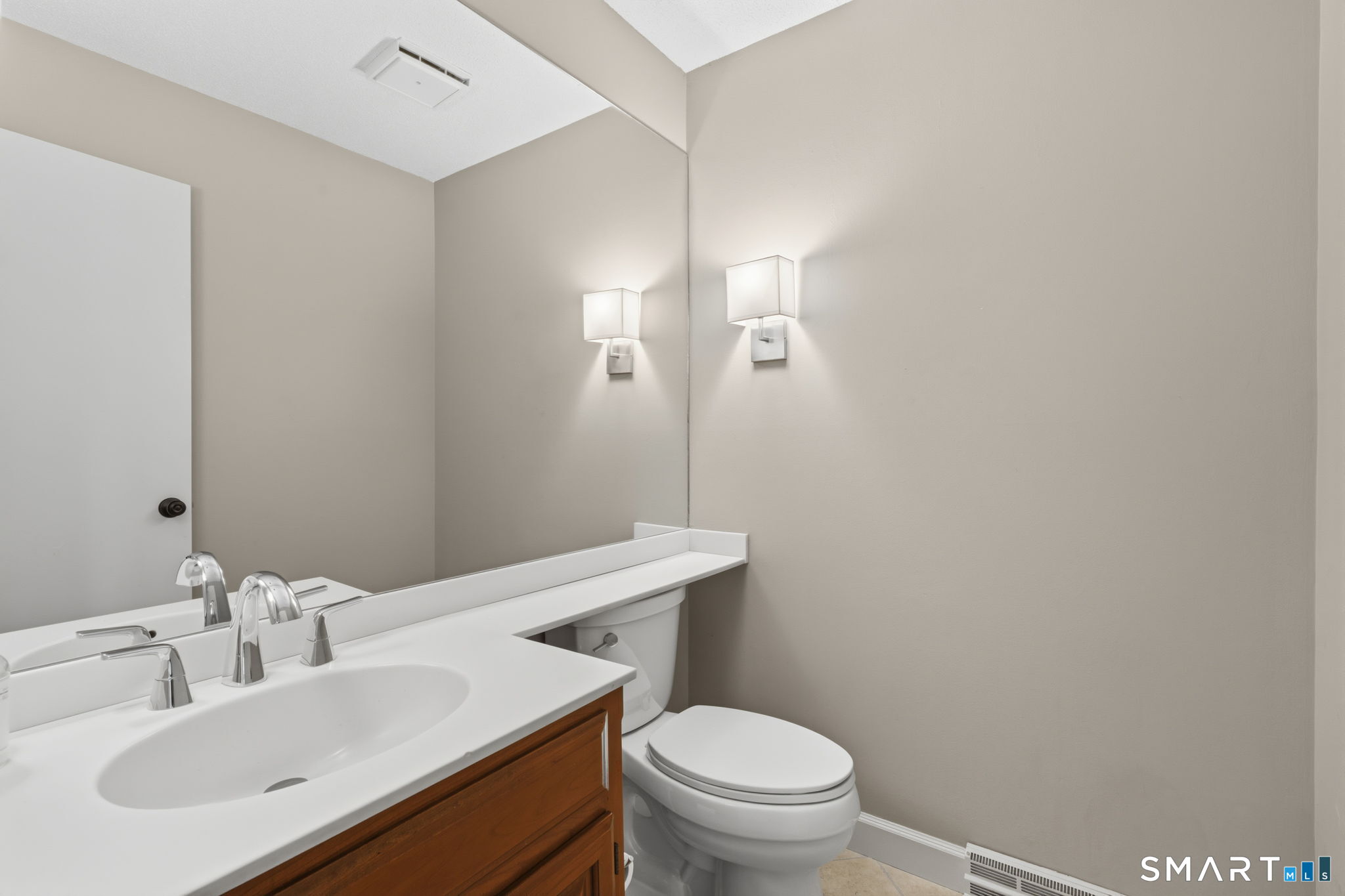 54 Ironwood Road West Hartford CT 06117