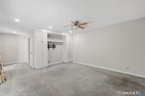 54 Ironwood Road West Hartford CT 06117