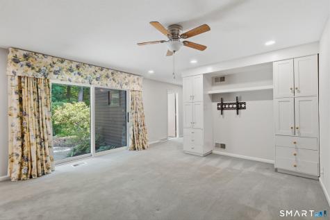 54 Ironwood Road West Hartford CT 06117