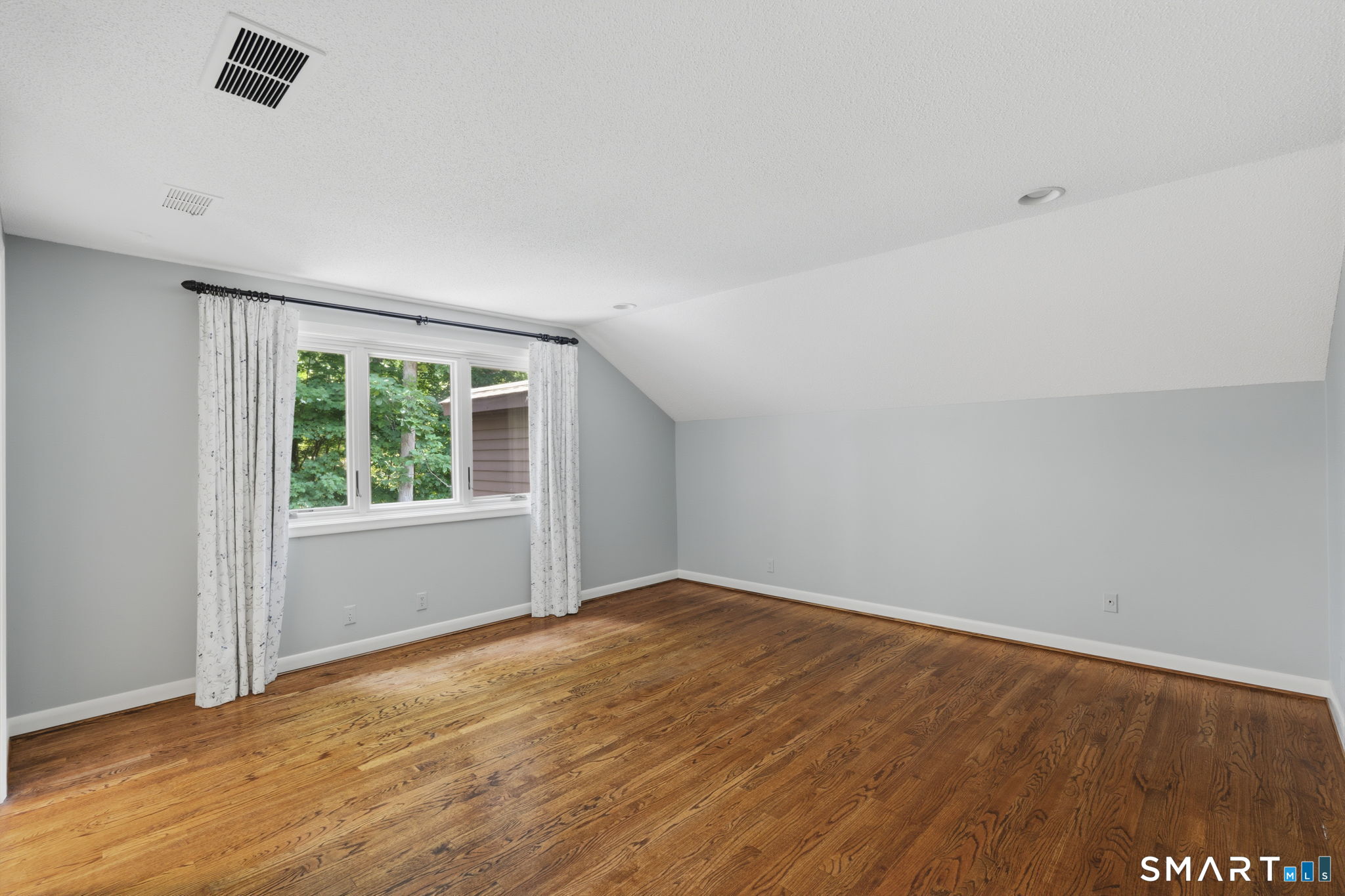 54 Ironwood Road West Hartford CT 06117
