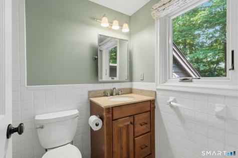 54 Ironwood Road West Hartford CT 06117