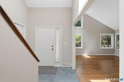54 Ironwood Road West Hartford CT 06117