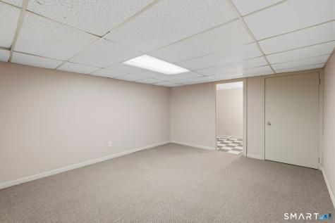 54 Ironwood Road West Hartford CT 06117