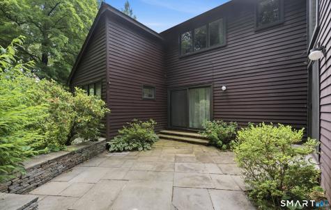 54 Ironwood Road West Hartford CT 06117