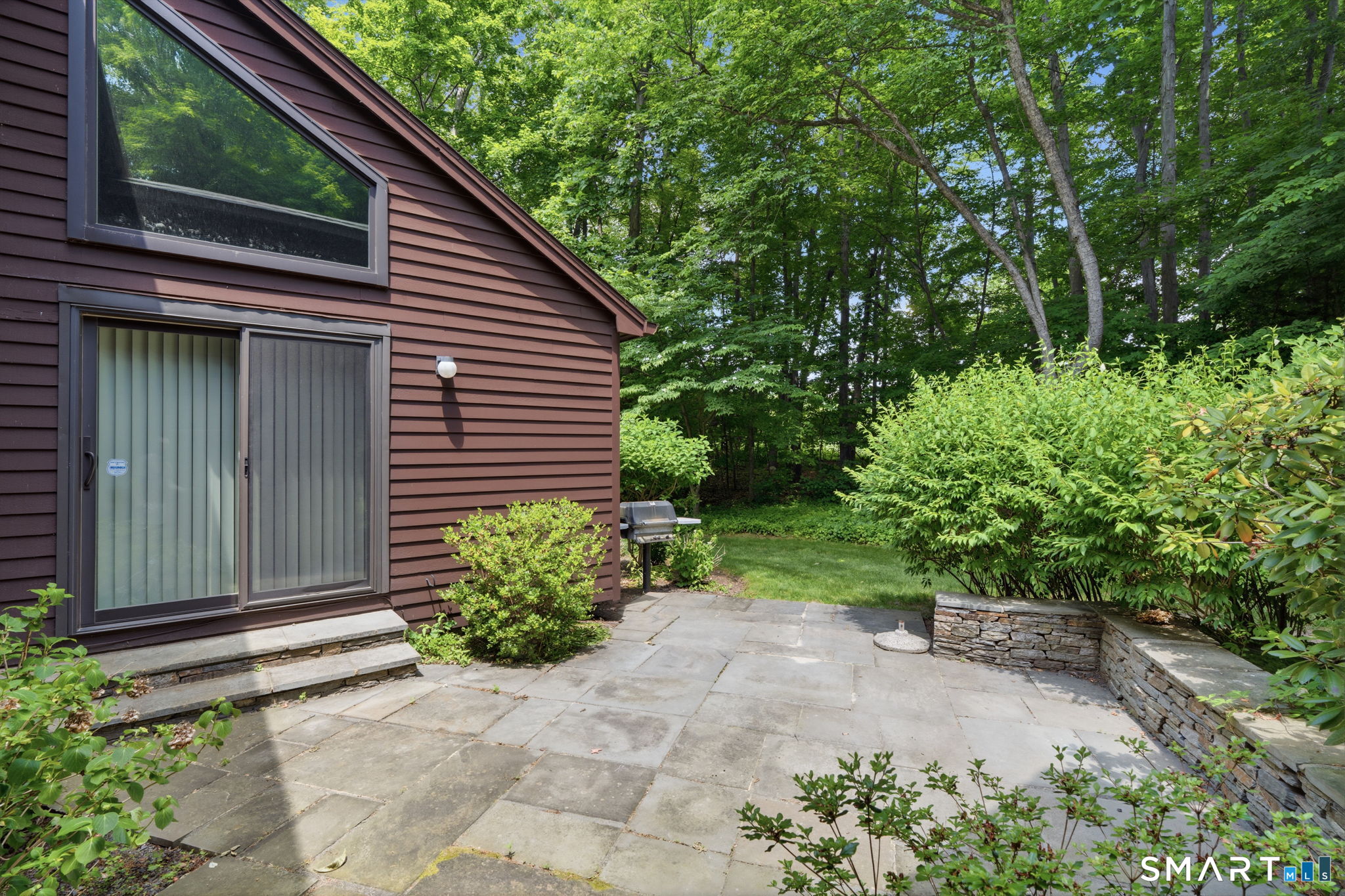 54 Ironwood Road West Hartford CT 06117