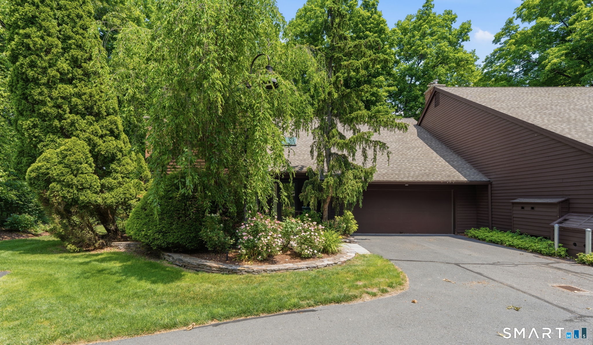 54 Ironwood Road West Hartford CT 06117