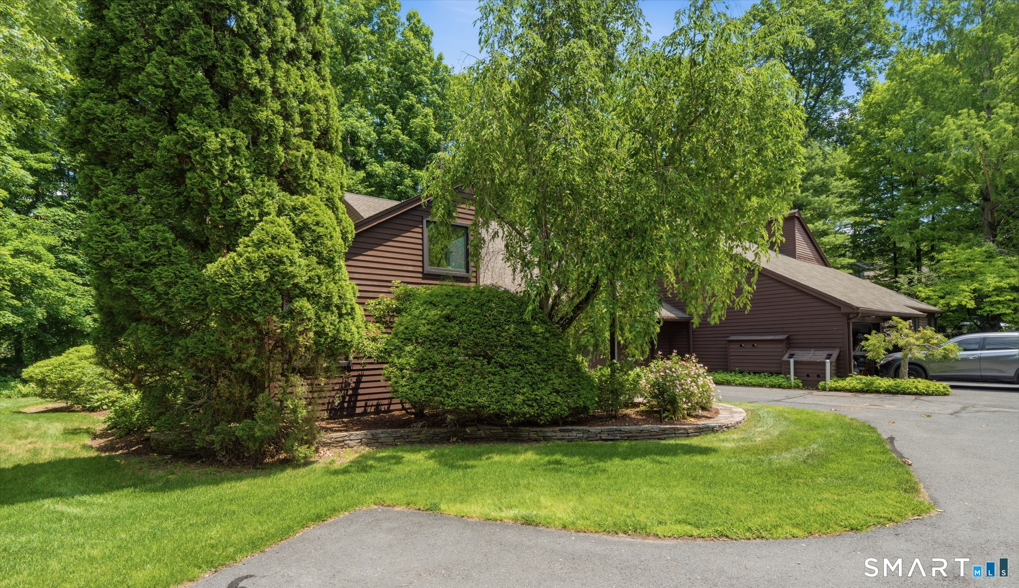 54 Ironwood Road West Hartford CT 06117
