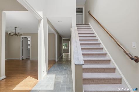 54 Ironwood Road West Hartford CT 06117