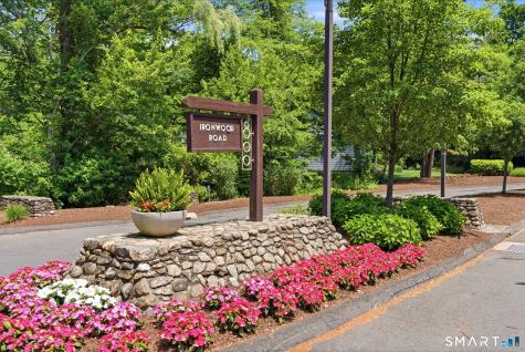 54 Ironwood Road West Hartford CT 06117