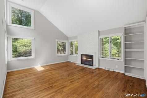 54 Ironwood Road West Hartford CT 06117