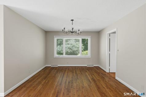 54 Ironwood Road West Hartford CT 06117