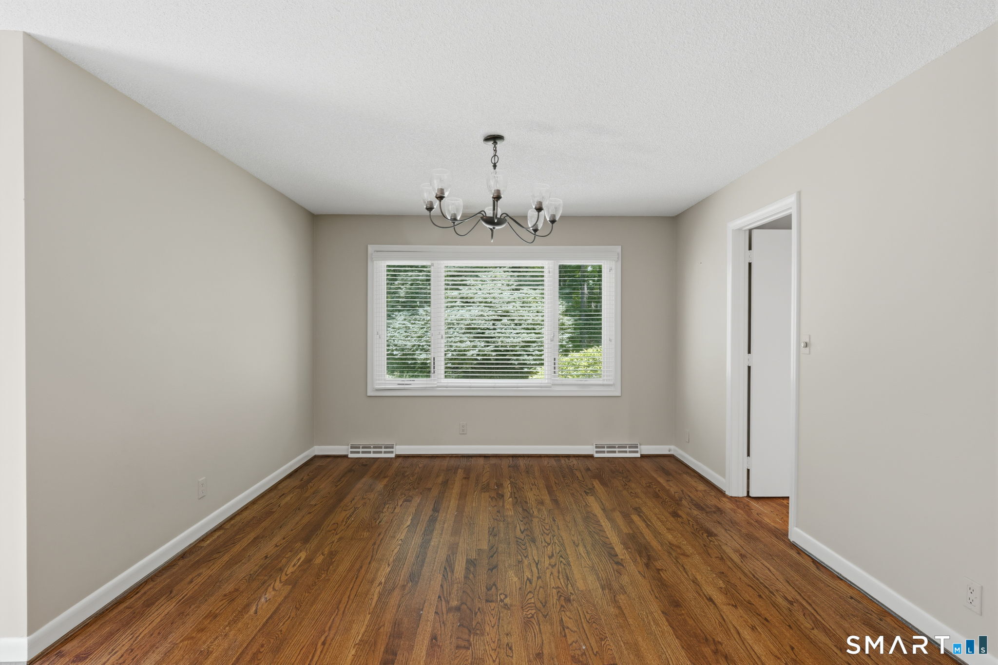 54 Ironwood Road West Hartford CT 06117
