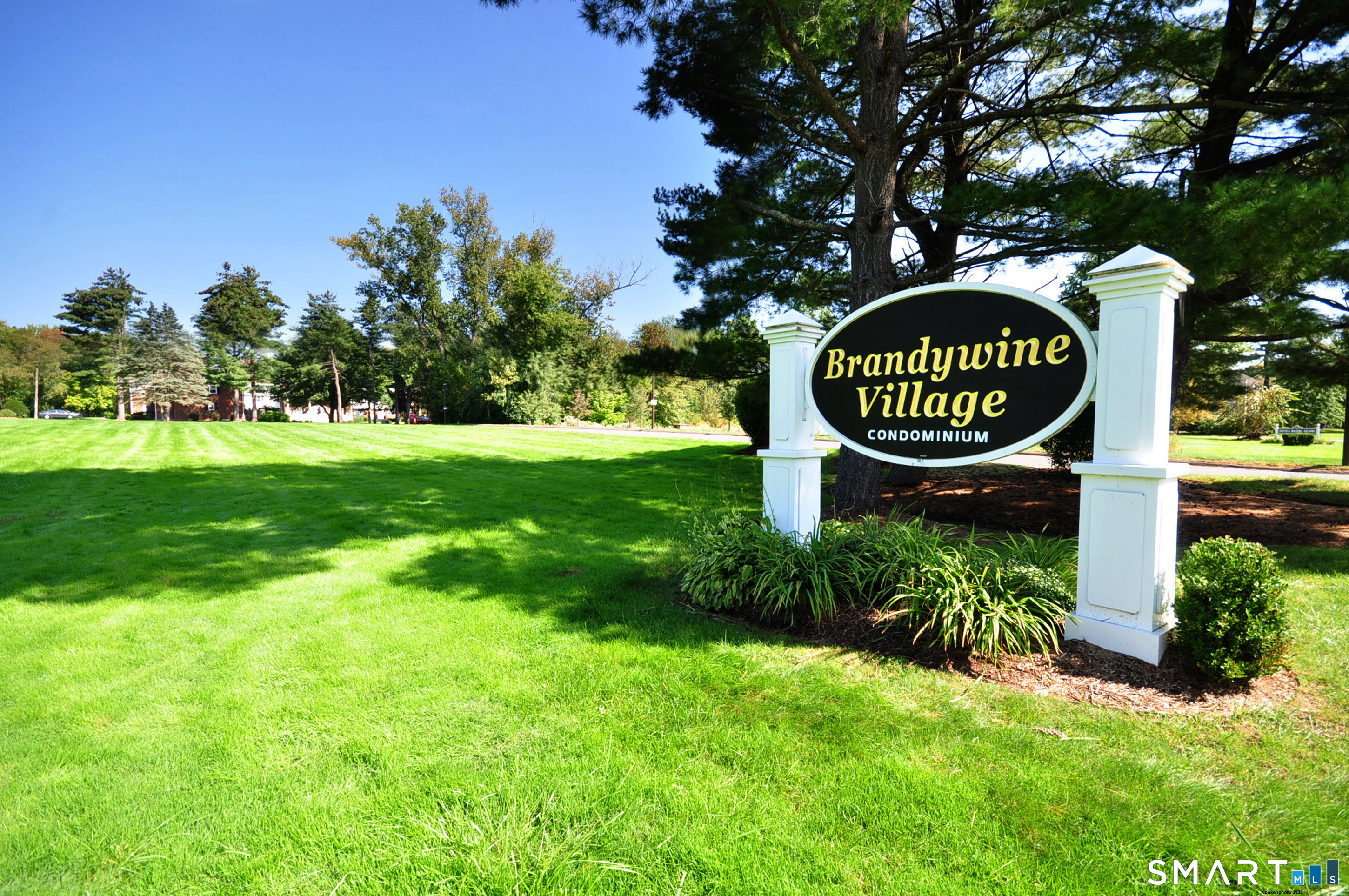 86 Brandywine Lane Suffield CT 06078
