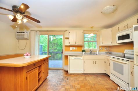 86 Brandywine Lane Suffield CT 06078
