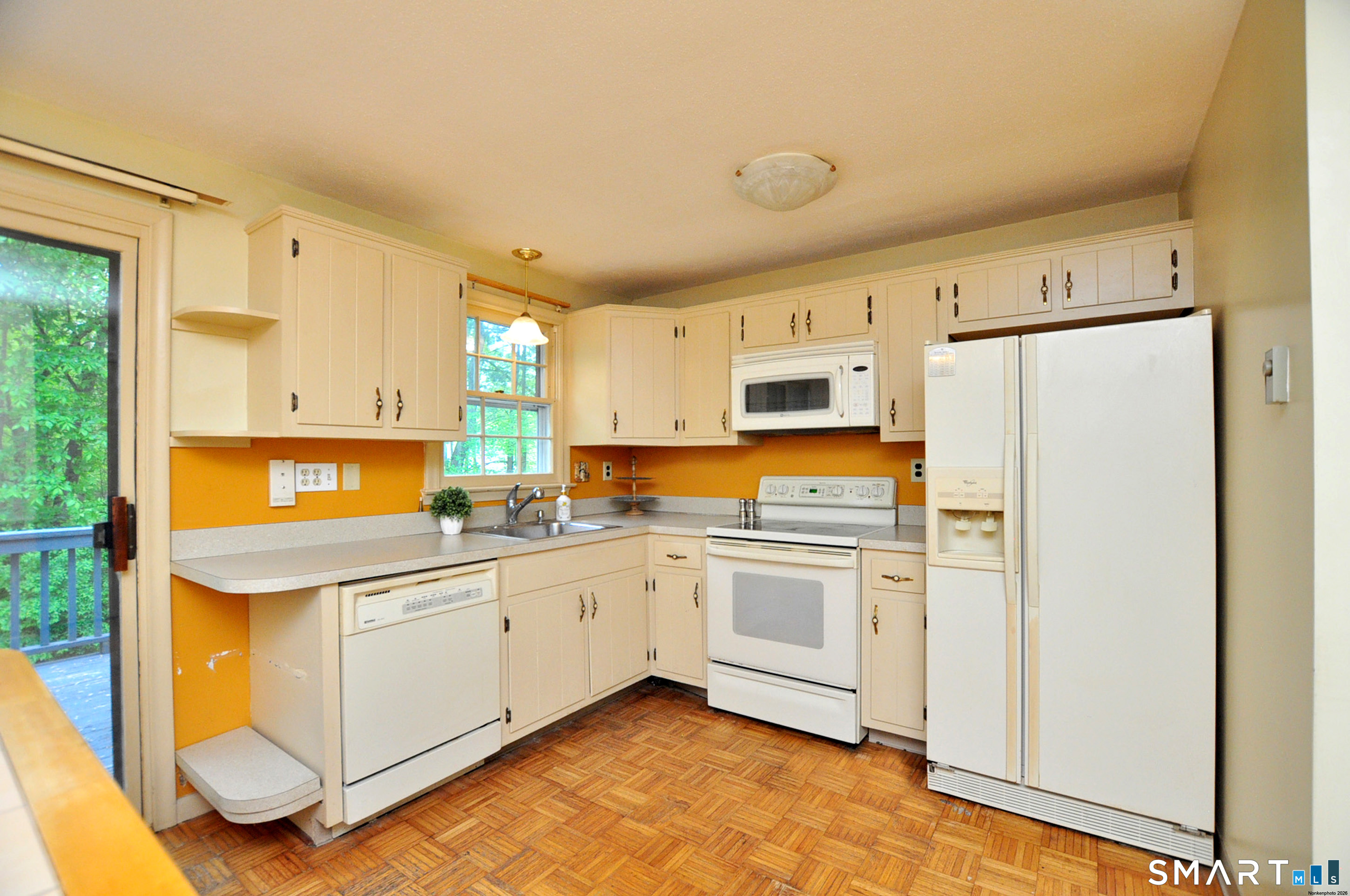 86 Brandywine Lane Suffield CT 06078