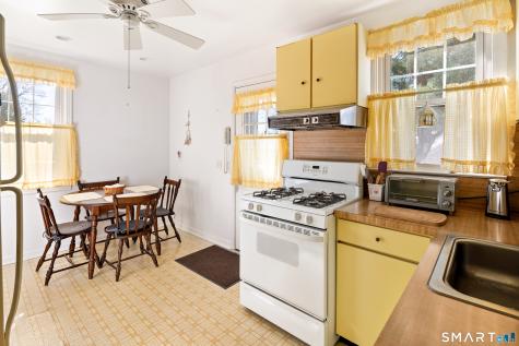 453 Sylvan Knoll Road Stamford CT 06902