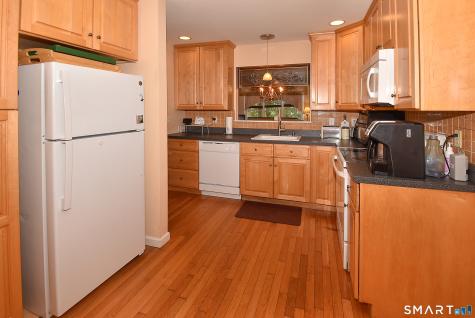 266 Kings Landing Windsor CT 06095