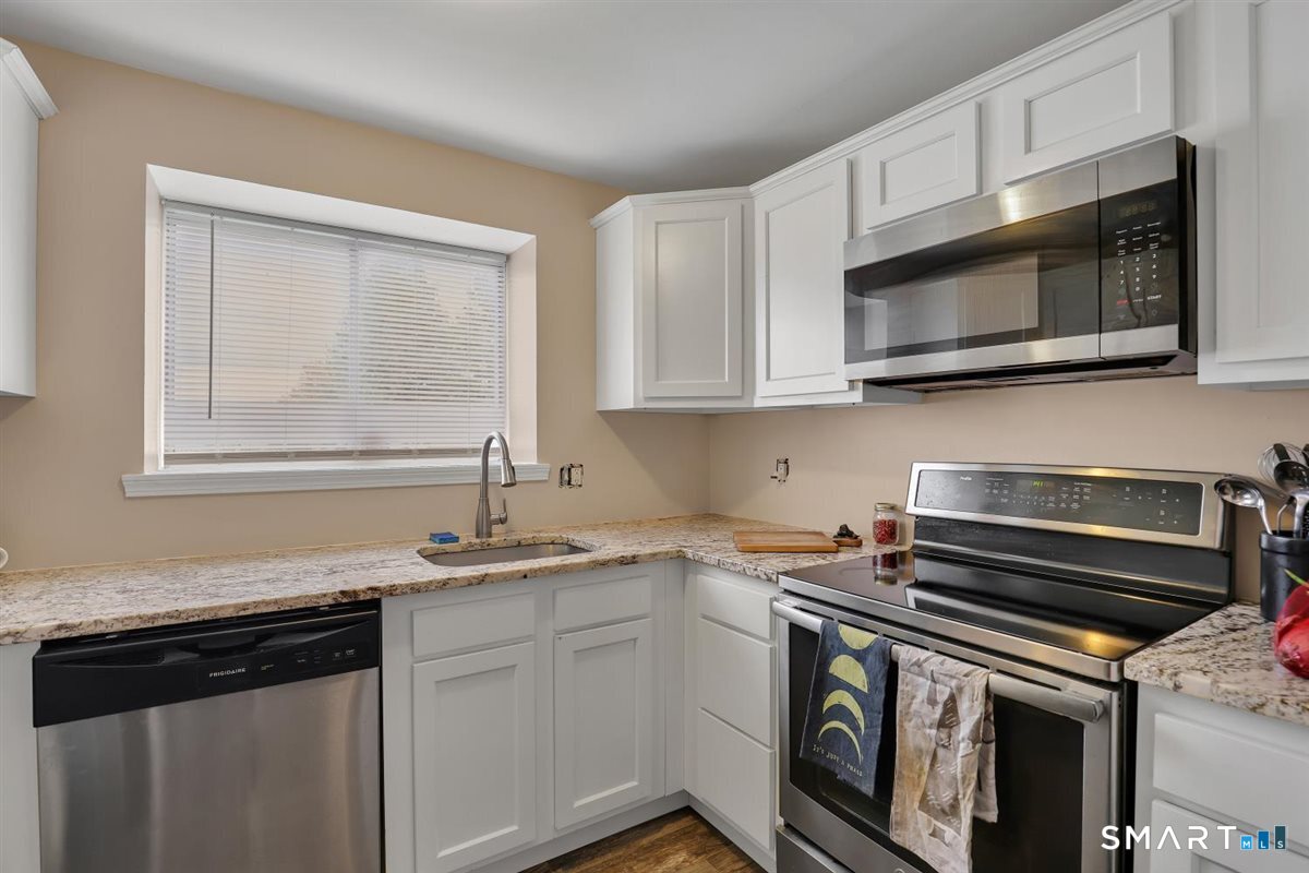 43 Carillon Drive Rocky Hill CT 06067