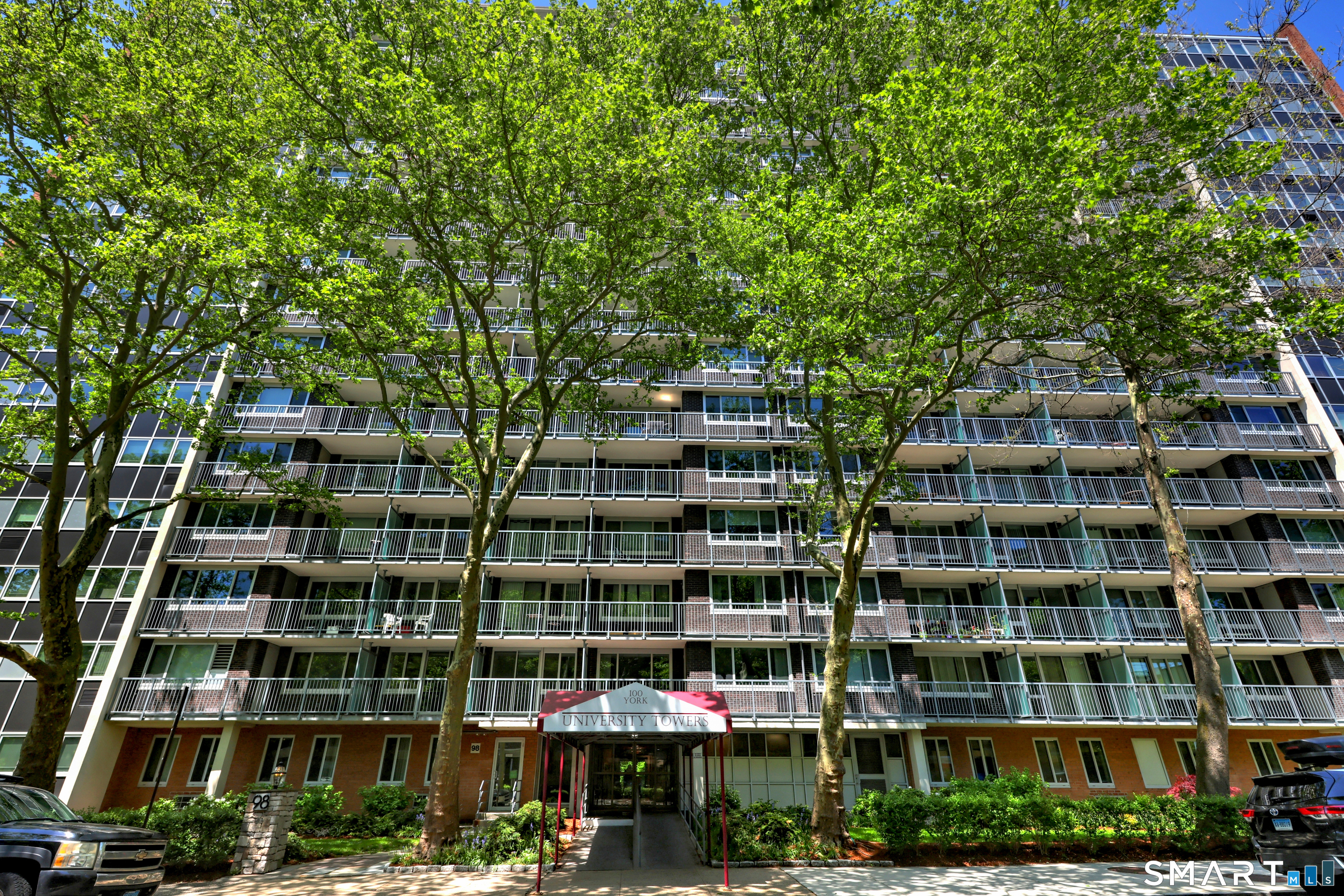 100-York York Street New Haven CT 06511