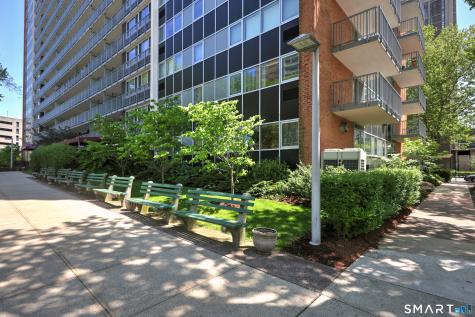 100-York York Street New Haven CT 06511