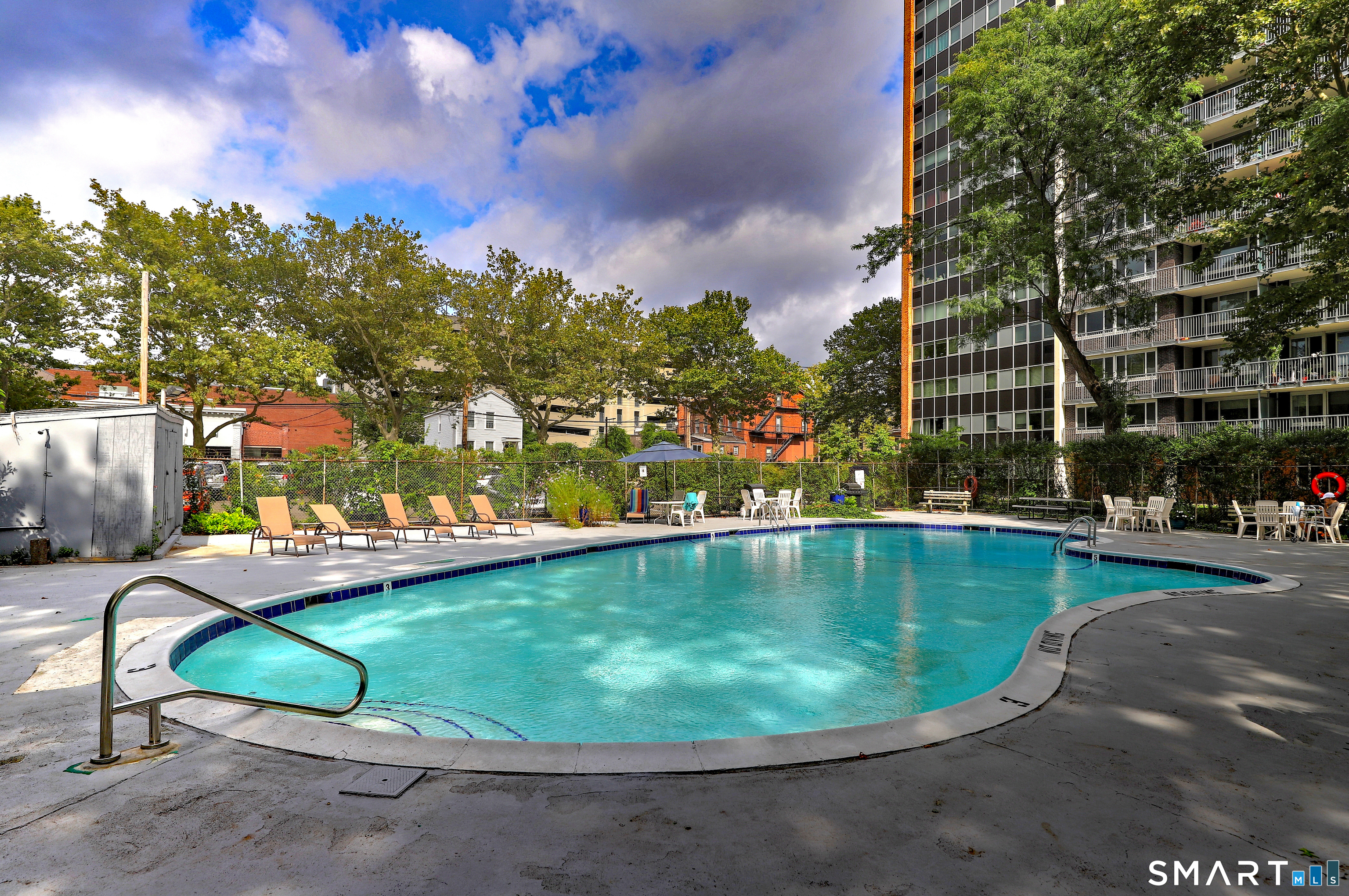 100-York York Street New Haven CT 06511