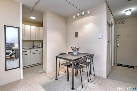 100-York York Street New Haven CT 06511