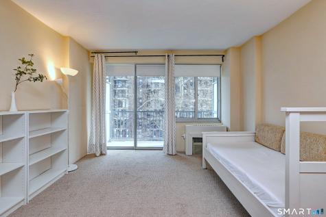 100-York York Street New Haven CT 06511