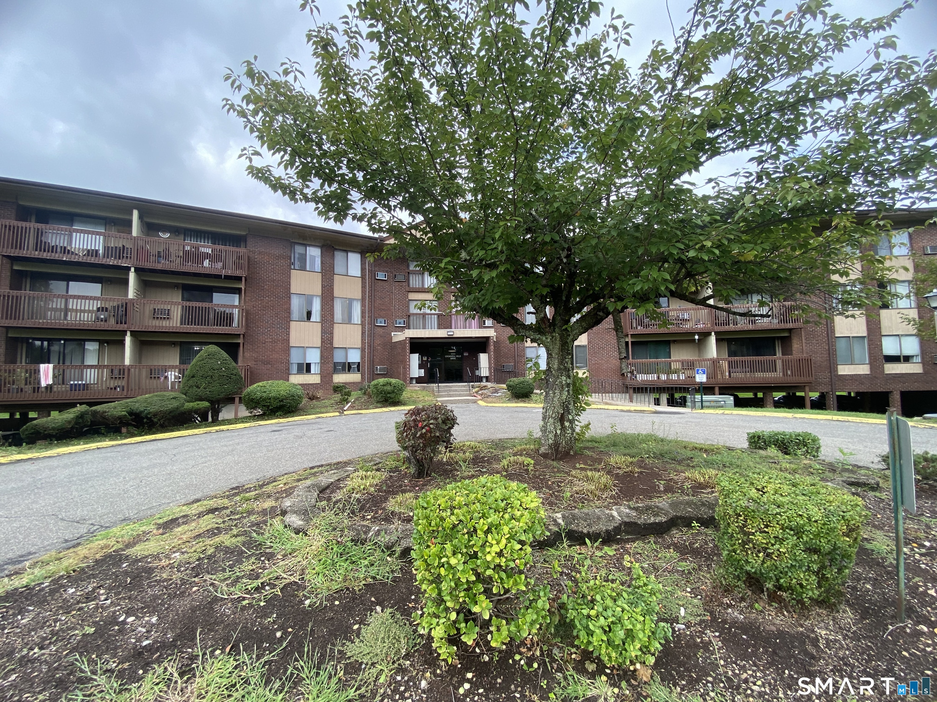 1216 Cromwell Hills Drive Cromwell CT 06416