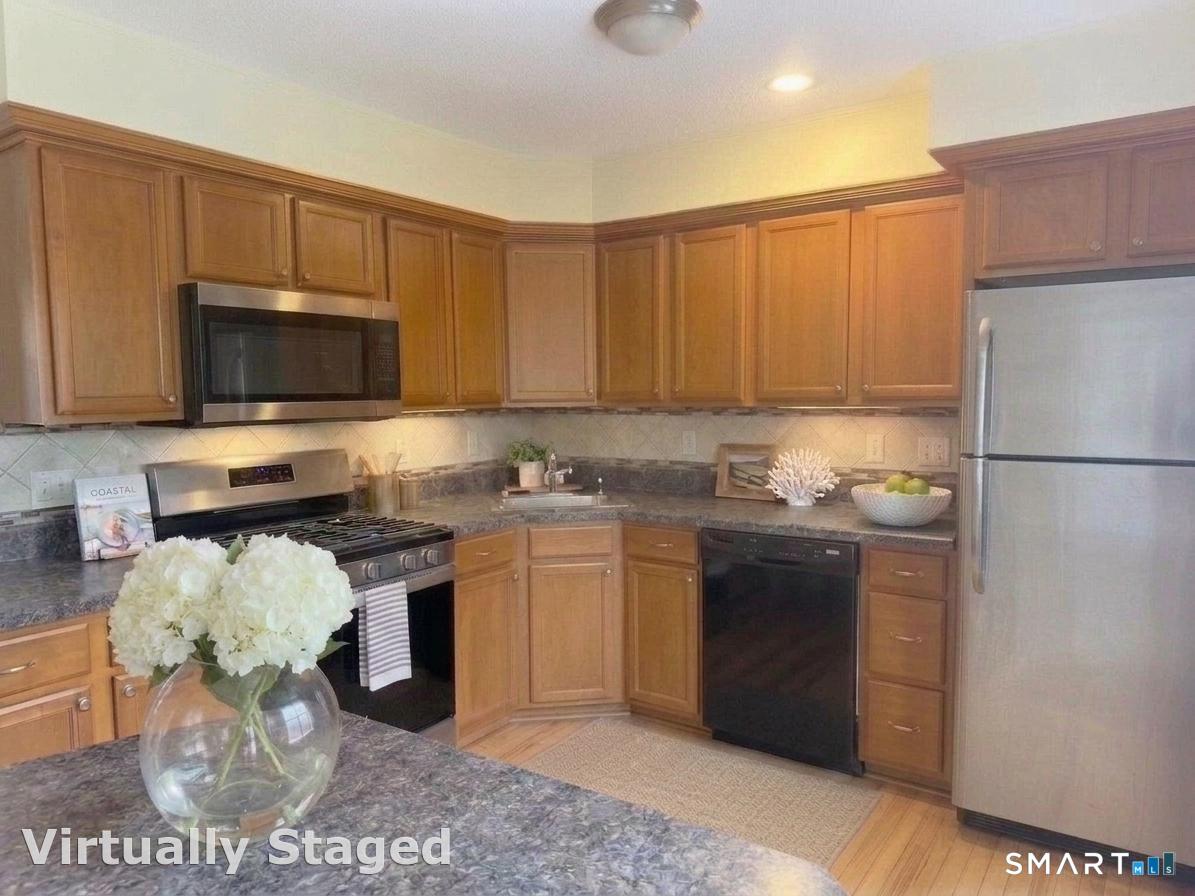 116 Commerce Street Clinton CT 06413