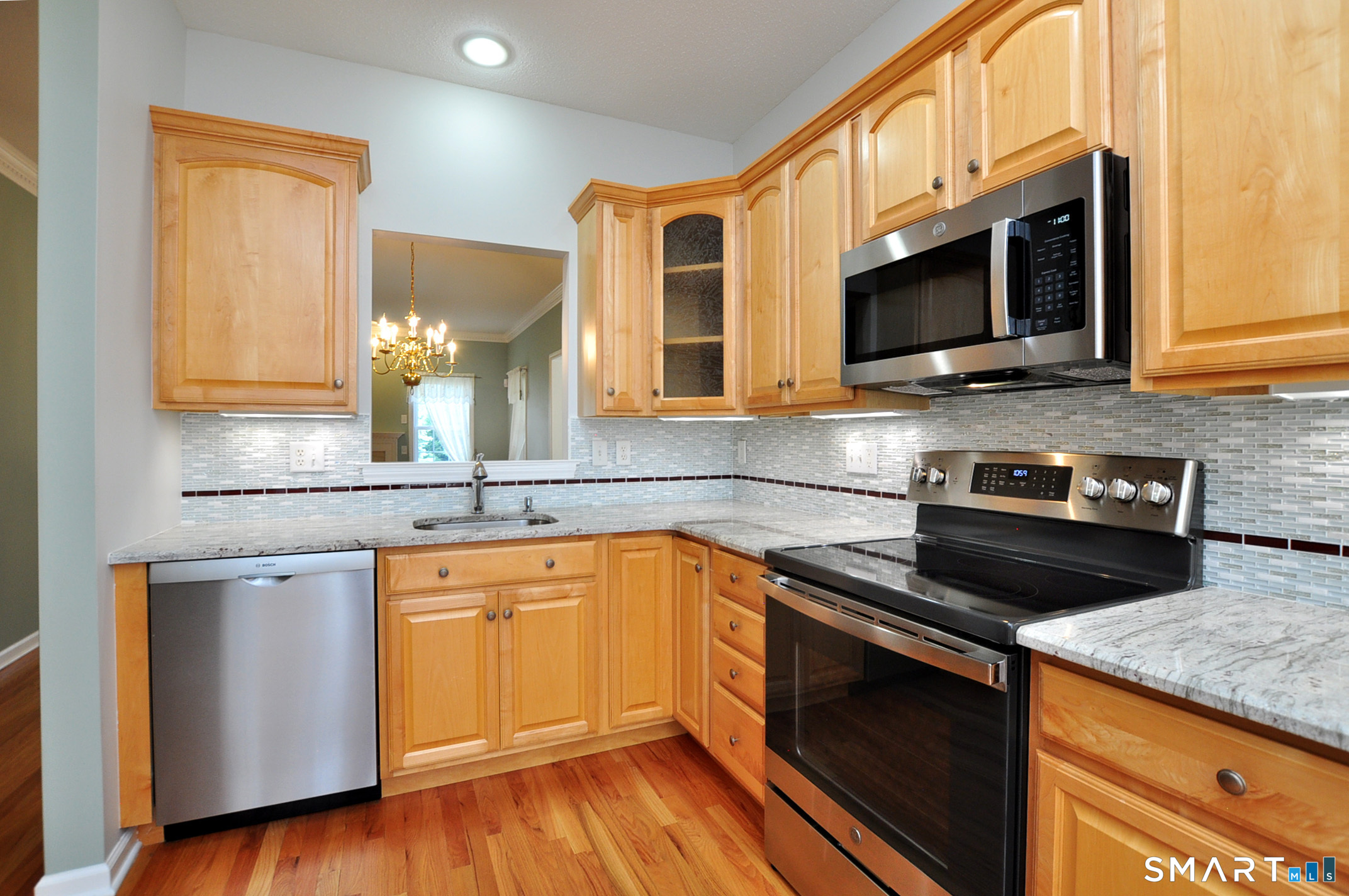 213 Kenswick Lane Windsor CT 06095