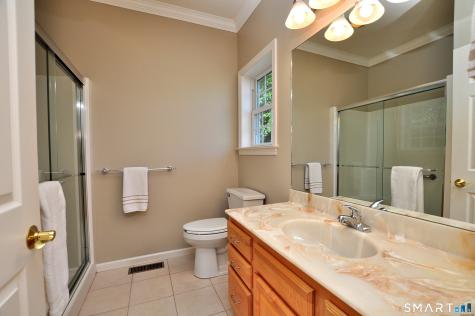 213 Kenswick Lane Windsor CT 06095