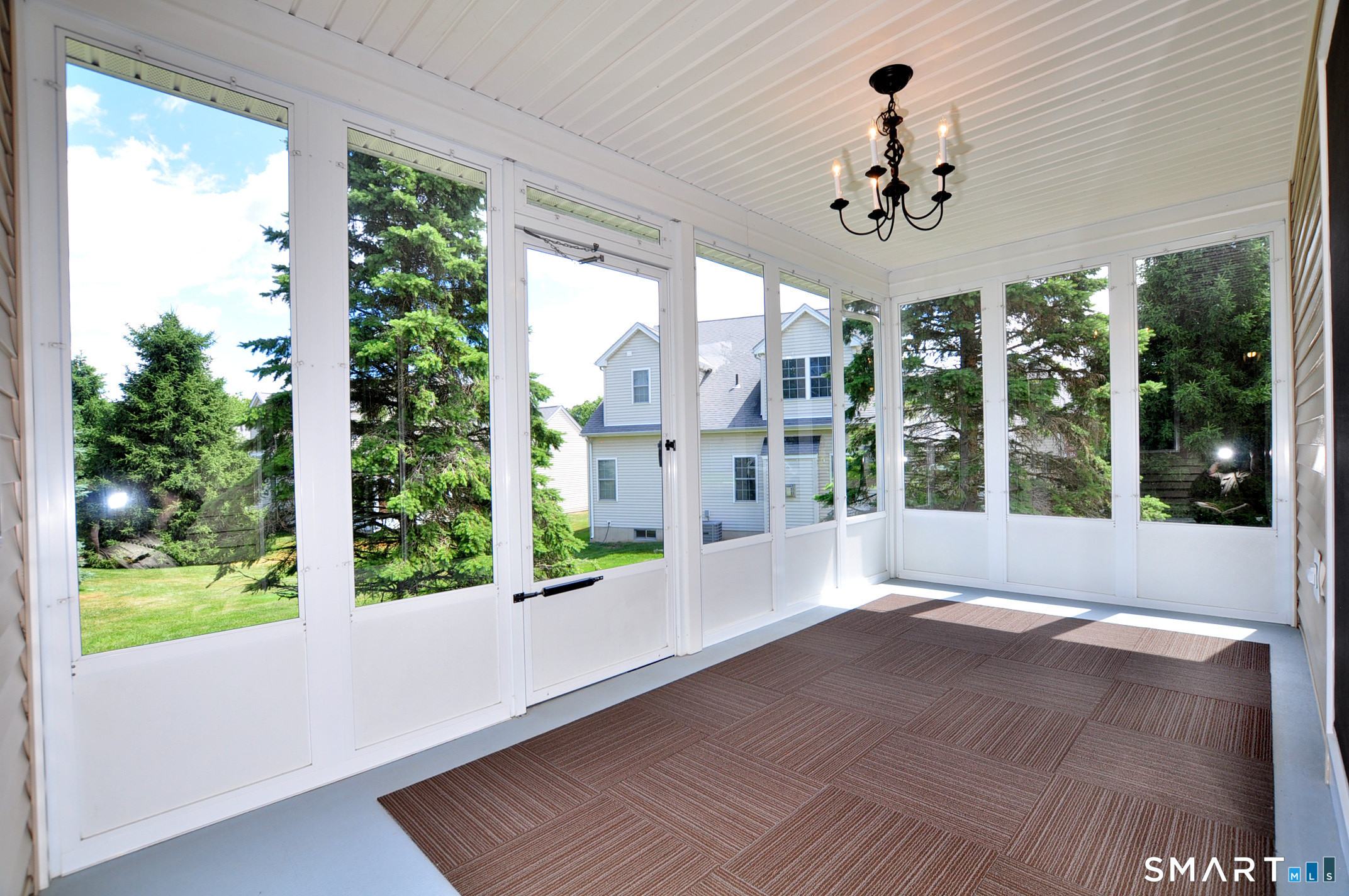 213 Kenswick Lane Windsor CT 06095