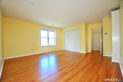 213 Kenswick Lane Windsor CT 06095