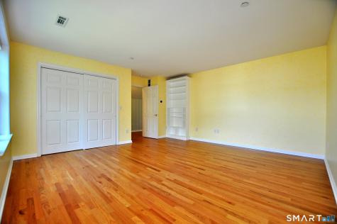 213 Kenswick Lane Windsor CT 06095