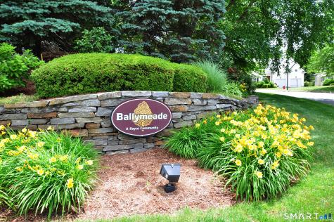 213 Kenswick Lane Windsor CT 06095
