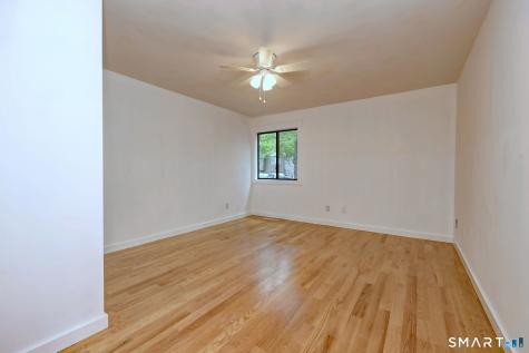 513 Opa Lane Stratford CT 06614