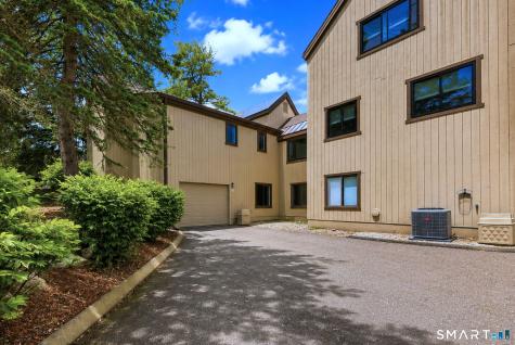513 Opa Lane Stratford CT 06614