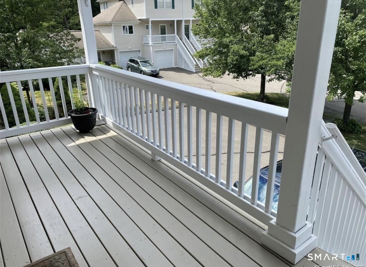 11 Trout Brook Circle Newtown CT 06470