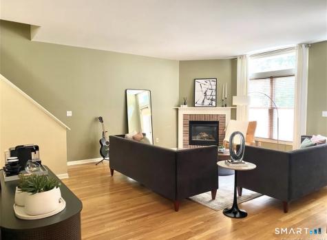 11 Trout Brook Circle Newtown CT 06470