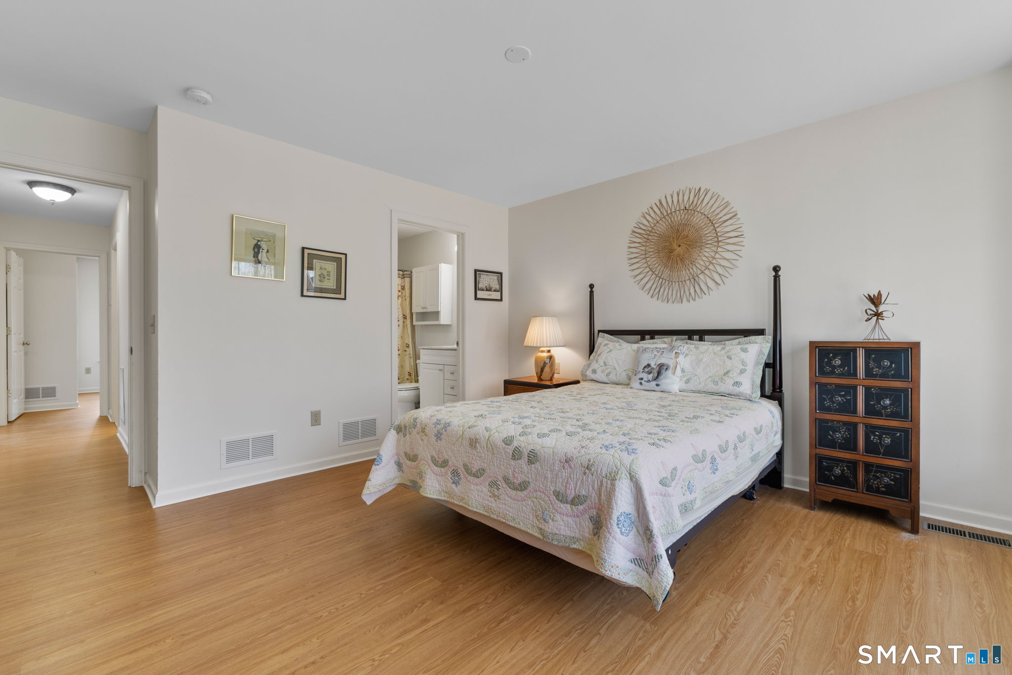 8 North Ridge East Hampton CT 06424