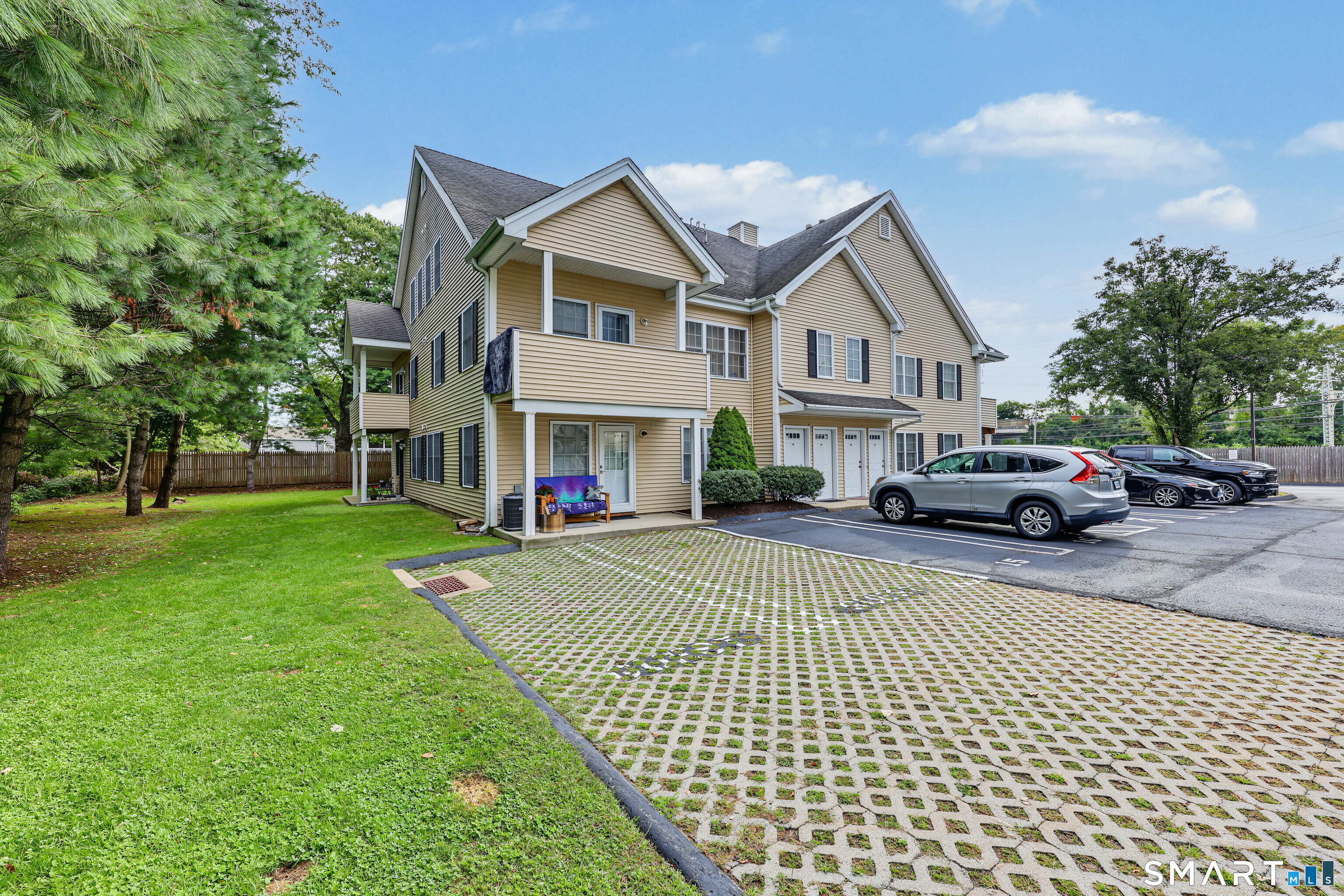 661 West Avenue Milford CT 06460